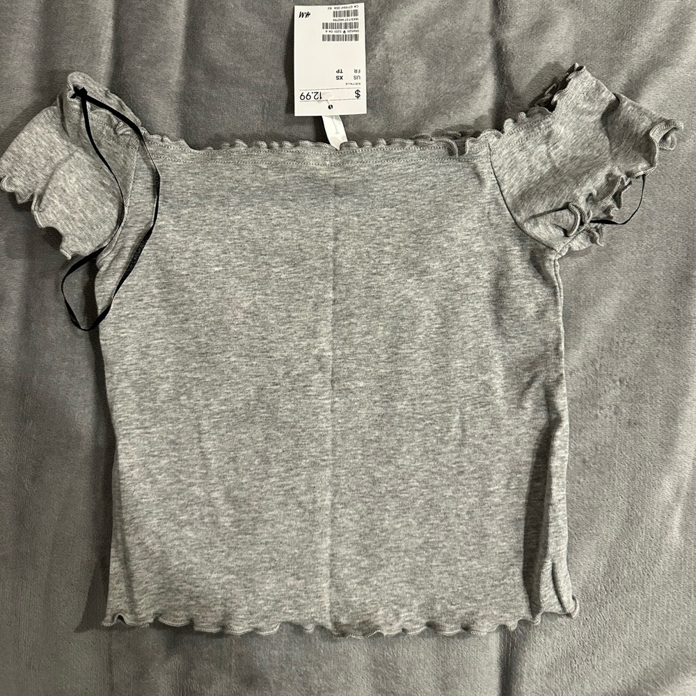 H&M NWT Gray Off-Shoulder Women's Top